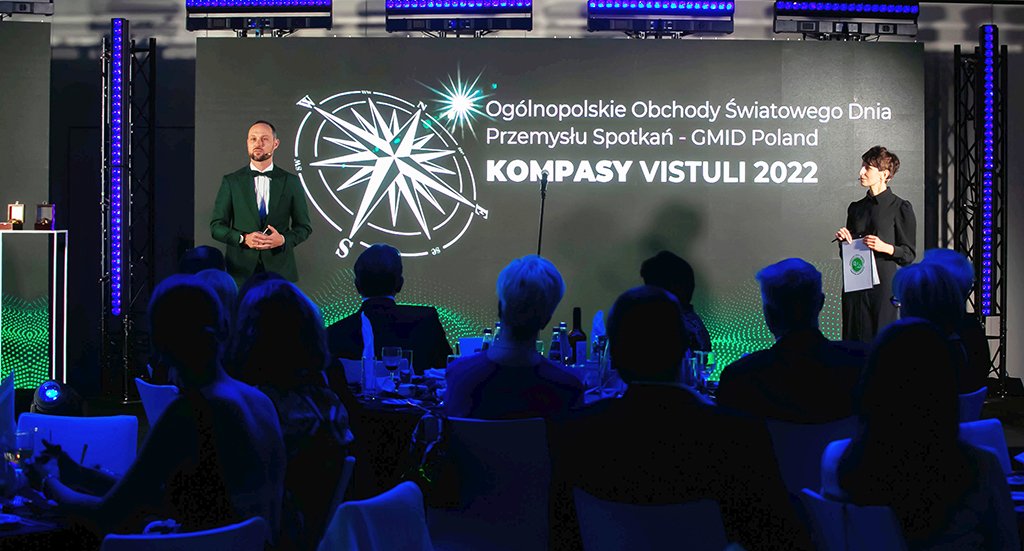 vistula-compasses-2022-awards-gala-we-know-the-winners-of-the-great-competition-for-graduates-of-vistula-school-of-hospitality